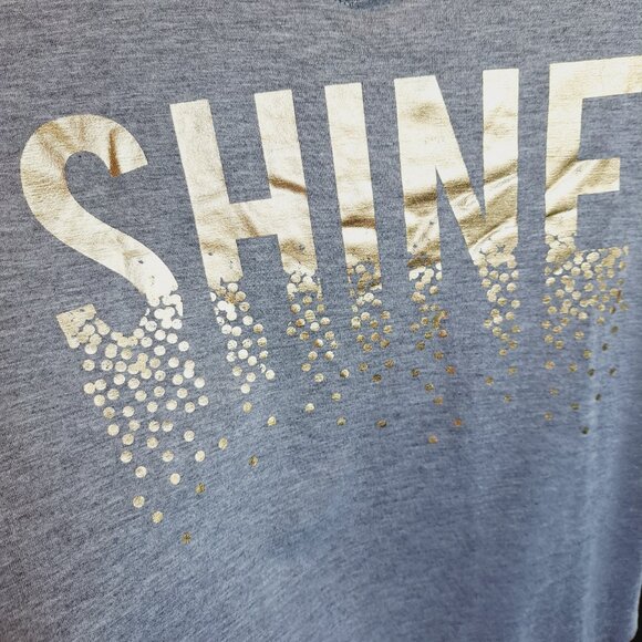 Women's Holiday Gray Fitted T-Shirt with Gold Reflective Shine Apt. 9 Size Small - Picture 2 of 5